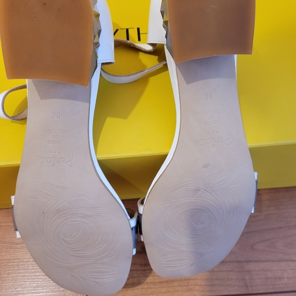 Super cute and unique European sandals from Portugal, never worn juat tried on. - Picture 3 of 3